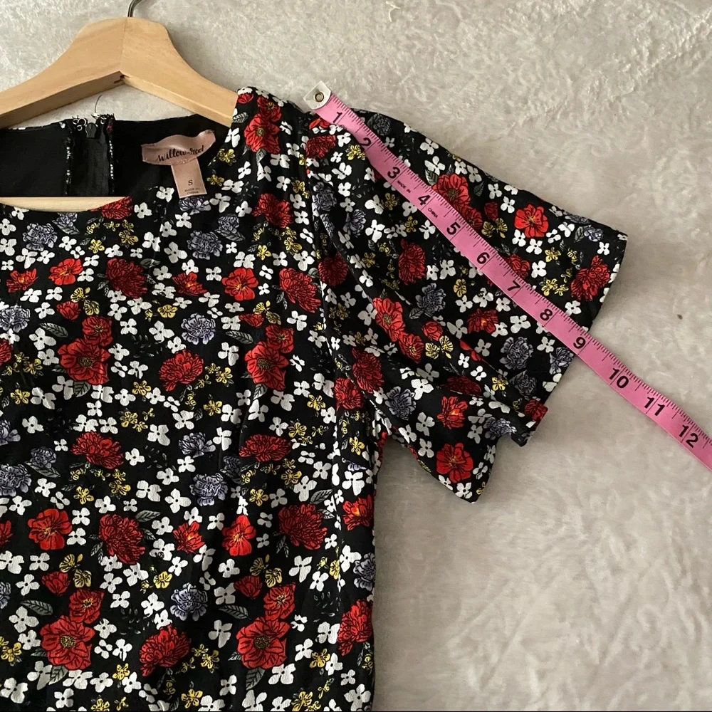 Floral Print Stomach Cut Out Short Sleeve Dress - Picture 11 of 14